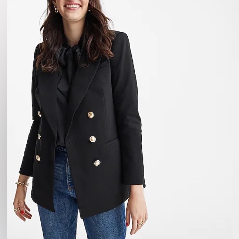Peak Lapel Double Breasted Blazer